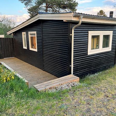 Hyggeligt sommerhus i Ebeltoft, tæt på strand og skov. Eksteriør billede