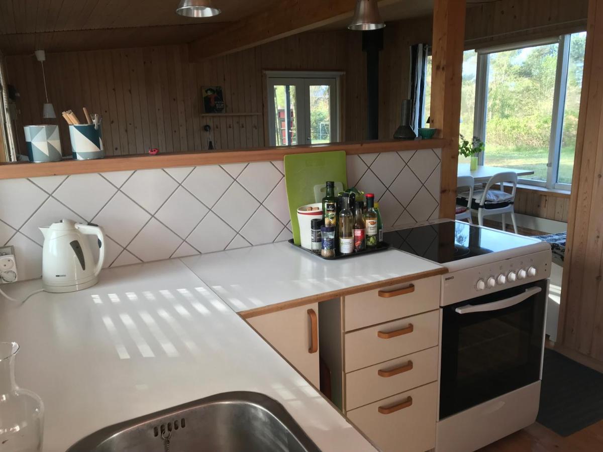 Hyggeligt sommerhus i Ebeltoft, tæt på strand og skov. Eksteriør billede